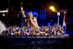 Amsterdam 5 mei 2026
5 mei Concert op de Amstel voor bevrijdingsdag . Koning Willem Alexander en Koningin Maxima zijn aanwezig .
Tineke Schouten en Splinter Chabot presenteren het . De artiesten die opterden zijn Roxeanne Hazes Acda en de Munnik Miss Envy Peru Edsilia Rombley Rolf Sanches en Fleur Raateland . Jamai Looman is dirigent .