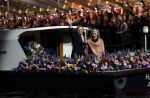 Amsterdam 5 mei 2026
5 mei Concert op de Amstel voor bevrijdingsdag . Koning Willem Alexander en Koningin Maxima zijn aanwezig .
Tineke Schouten en Splinter Chabot presenteren het . De artiesten die opterden zijn Roxeanne Hazes Acda en de Munnik Miss Envy Peru Edsilia Rombley Rolf Sanches en Fleur Raateland . Jamai Looman is dirigent .