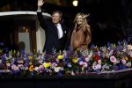Amsterdam 5 mei 2026
5 mei Concert op de Amstel voor bevrijdingsdag . Koning Willem Alexander en Koningin Maxima zijn aanwezig .
Tineke Schouten en Splinter Chabot presenteren het . De artiesten die opterden zijn Roxeanne Hazes Acda en de Munnik Miss Envy Peru Edsilia Rombley Rolf Sanches en Fleur Raateland . Jamai Looman is dirigent .