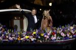 Amsterdam 5 mei 2026
5 mei Concert op de Amstel voor bevrijdingsdag . Koning Willem Alexander en Koningin Maxima zijn aanwezig .
Tineke Schouten en Splinter Chabot presenteren het . De artiesten die opterden zijn Roxeanne Hazes Acda en de Munnik Miss Envy Peru Edsilia Rombley Rolf Sanches en Fleur Raateland . Jamai Looman is dirigent .