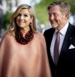 Amsterdam 5 mei 2026
5 mei Concert op de Amstel voor bevrijdingsdag . Koning Willem Alexander en Koningin Maxima zijn aanwezig .
Tineke Schouten en Splinter Chabot presenteren het . De artiesten die opterden zijn Roxeanne Hazes Acda en de Munnik Miss Envy Peru Edsilia Rombley Rolf Sanches en Fleur Raateland . Jamai Looman is dirigent .