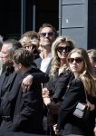 s Gravenzande 1 mei 2026
Begrafenis Jade Kops . Koningin Maxima heeft een mooi bloemstuk gestuurd . Nicolette v Dam en Bas Smit