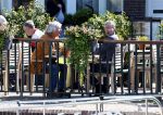 Muiderberg Muiden 8 9 mei 2026
Peter Holt gaat met een vriend vanaf zijn huis naar cafe Ome Ko in Muiden waar ze lekker op terras gaan zitten