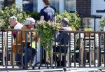 Muiderberg Muiden 8 9 mei 2026
Peter Holt gaat met een vriend vanaf zijn huis naar cafe Ome Ko in Muiden waar ze lekker op terras gaan zitten