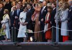 Amsterdam 5 mei 2026
5 mei Concert op de Amstel voor bevrijdingsdag . Koning Willem Alexander en Koningin Maxima zijn aanwezig .
Tineke Schouten en Splinter Chabot presenteren het . De artiesten die opterden zijn Roxeanne Hazes Acda en de Munnik Miss Envy Peru Edsilia Rombley Rolf Sanches en Fleur Raateland .Rob jetten