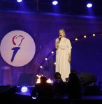 Amsterdam 5 mei 2026
5 mei Concert op de Amstel voor bevrijdingsdag . Koning Willem Alexander en Koningin Maxima zijn aanwezig .
Tineke Schouten en Splinter Chabot presenteren het . De artiesten die opterden zijn Roxeanne Hazes Acda en de Munnik Miss Envy Peru Edsilia Rombley Rolf Sanches en Fleur Raateland . Jamai Looman is dirigent .