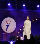 Amsterdam 5 mei 2026
5 mei Concert op de Amstel voor bevrijdingsdag . Koning Willem Alexander en Koningin Maxima zijn aanwezig .
Tineke Schouten en Splinter Chabot presenteren het . De artiesten die opterden zijn Roxeanne Hazes Acda en de Munnik Miss Envy Peru Edsilia Rombley Rolf Sanches en Fleur Raateland . Jamai Looman is dirigent .