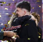 Hilversum 8 mei 2026
Finale van the Voice of Holland met Chantal janzen en Edson da Graca . De coaches zijn Suzen & freek Willie Wartaal Dinand Woesthoff en Ilse de Lange . de Finalisten Ruben Hillen Nieloefaar Bahadori Sanne v Assouw en Thijs Veldhuis . De bekendmaking was in RTL Tonight met Humberto Tan als presentator.