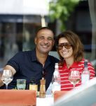 Amsterdam 2 mei 2026
Ruud Gullit en zijn vriendin Karin de Rooy op terras in Amsterdam zuid