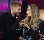 Hilversum 8 mei 2026
Finale van the Voice of Holland met Chantal janzen en Edson da Graca . De coaches zijn Suzen & freek Willie Wartaal Dinand Woesthoff en Ilse de Lange . de Finalisten Ruben Hillen Nieloefaar Bahadori Sanne v Assouw en Thijs Veldhuis . De bekendmaking was in RTL Tonight met Humberto Tan als presentator.