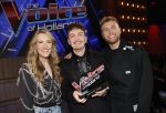 Hilversum 8 mei 2026
Finale van the Voice of Holland met Chantal janzen en Edson da Graca . De coaches zijn Suzen & freek Willie Wartaal Dinand Woesthoff en Ilse de Lange . de Finalisten Ruben Hillen Nieloefaar Bahadori Sanne v Assouw en Thijs Veldhuis . De bekendmaking was in RTL Tonight met Humberto Tan als presentator.