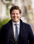 Amsterdam 5 mei 2026
5 mei Concert op de Amstel voor bevrijdingsdag . Koning Willem Alexander en Koningin Maxima zijn aanwezig .
Tineke Schouten en Splinter Chabot presenteren het . De artiesten die opterden zijn Roxeanne Hazes Acda en de Munnik Miss Envy Peru Edsilia Rombley Rolf Sanches en Fleur Raateland .  Thom v Campen