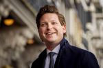 Amsterdam 5 mei 2026
5 mei Concert op de Amstel voor bevrijdingsdag . Koning Willem Alexander en Koningin Maxima zijn aanwezig .
Tineke Schouten en Splinter Chabot presenteren het . De artiesten die opterden zijn Roxeanne Hazes Acda en de Munnik Miss Envy Peru Edsilia Rombley Rolf Sanches en Fleur Raateland .  Thom v Campen
