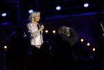 Amsterdam 5 mei 2026
5 mei Concert op de Amstel voor bevrijdingsdag . Koning Willem Alexander en Koningin Maxima zijn aanwezig .
Tineke Schouten en Splinter Chabot presenteren het . De artiesten die opterden zijn Roxeanne Hazes Acda en de Munnik Miss Envy Peru Edsilia Rombley Rolf Sanches en Fleur Raateland . Jamai Looman is dirigent .