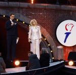 Amsterdam 5 mei 2026
5 mei Concert op de Amstel voor bevrijdingsdag . Koning Willem Alexander en Koningin Maxima zijn aanwezig .
Tineke Schouten en Splinter Chabot presenteren het . De artiesten die opterden zijn Roxeanne Hazes Acda en de Munnik Miss Envy Peru Edsilia Rombley Rolf Sanches en Fleur Raateland . Jamai Looman is dirigent .