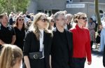 s Gravenzande 1 mei 2026
Begrafenis Jade Kops . Koningin Maxima heeft een mooi bloemstuk gestuurd . William Rutten kwam met zijn vrouw
