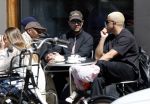 Amsterdam 5 mei 2026
Yousef Gnaoui, artiestennaam Sef en Dio met een kennis op terras .