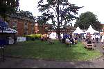 Ascot ( Engeland ) 17 juni 1999
Hoeden...hoeden  en nog meer hoeden op de LADY'S-day tijdens de Ascot paardenraces
Restaurant en terrasjes