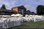 Ascot ( Engeland ) 17 juni 1999
Hoeden...hoeden  en nog meer hoeden op de LADY'S-day tijdens de Ascot paardenraces
Restaurant en terrasjes