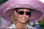 Ascot ( Engeland ) 17 juni 1999
Hoeden...hoeden  en nog meer hoeden op de LADY'S-day tijdens de Ascot paardenraces