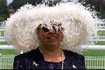 Ascot ( Engeland ) 17 juni 1999
Hoeden...hoeden  en nog meer hoeden op de LADY'S-day tijdens de Ascot paardenraces