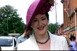 Ascot ( Engeland ) 17 juni 1999
Hoeden...hoeden  en nog meer hoeden op de LADY'S-day tijdens de Ascot paardenraces
Restaurant en terrasjes