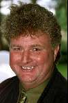 Blaricum, 8 juni 1999
Uitreiking CD van Koos Alberts
Op de foto Emile Hartkamp