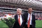 16 mei 1999
Afscheid Bobby Robson met naast hem Ernie Brandts