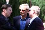 Amsterdam 16 juni 1999
Begrafenis Ex-vriend  van Hans v d Togt die is overleden aan aids.
Frans Mulder in gesprek met Jan Swinkels