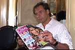Amsterdam 16 juni 1999
Tom Mulder 30 jaar discjocket bij radio
Gerard Joling met het nieuwe GLOSSY magazine