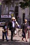 Amsterdam 16 juni 1999
De ontslagen Henk Spaan met vrouw en dochter op een amsterdams terras