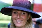 9 juni 1999
Haringparty Nijenrode - Breukelen
Paulette Schroder met hoed