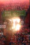 Doelpunten: Patrick kluivert, Ronald de Boer en Boudewijn Zenden
Rotterdam16 juni 2000 Euro 2000
Nederland-Denemarken, eindstand 3-0
Bengaals vuur bij supporters
Europees Kampioenschap voetbal 2000