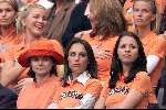Amsterdam 11 juni 2000
Nederland-Tjechie 1-0 tijdens EK
Vriendinnen spelers midden inmiddels ex-vriendin van Boudewijn Zenden en sinds Oktober vriendin van Xander Buisonje
Europees Kampioenschap voetbal 2000
