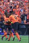 Rotterdam, 25 juni 2000   Euro 2000
Nederland-Yougoslavie, eindstand 6-1
Patrick Kluivert en Edgar Davids
Europees Kampioenschap voetbal 2000