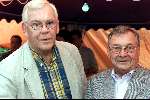 Geldrop 25 juni 2000
Trea Dobbs getrouwd voor de derde maal met Hans
Herman Stok met man