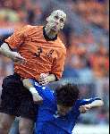 Amsterdam 29 juni 2000  Euro 2000
1/2 finale Nederland-Italie, eindstand 0-0 na verlenging 0-0
Nederland verliest met strafschoppen
Jaap Stam en Filippo Inzaghi
Europees Kampioenschap Voetbal 2000