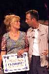 Hilversum 5 juni 2000
De laatste avond van DE BUS  in studio 22
Winnares Antoinette met haar vriend en mede bus passagier  Job de Bus