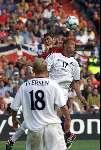 Spanje-Noorwegen, eindstand 0-1
Rotterdam, 13 juni 2000
Fernando Hierro in duel met John Carew
Europees Kampioenschap Voetbal 2000