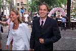 Amsterdam 3 juni 2000
Ruud Gullit en Estelle Cruyff trouwen.
John Ewbank met nieuwe vriendin
