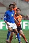Amsterdam 29 juni 2000  Euro 2000
1/2 finale Nederland-Italie, eindstand 0-0 na verlenging 0-0 Nederland verliest met strafschoppen
Marc Overmars en Fiore
Europees Kampioenschap Voetbal 2000