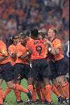 Amsterdam 11 juni 2000
Nederland blij na doelpunt
Patrick kluivert Michael Reiziger Edgar Davids Dennis Bergkamp
Europees Kampioenschap Voetbal 2000