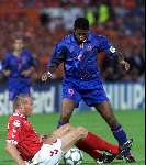 Rotterdam16 juni 2000 Euro 2000
Nederland-Denemarken, eindstand 3-0
Patrick Kluivert met michael Schjonberg
Europees Kampioenschap Voetbal 2000