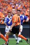 Rotterdam, 25 juni 2000   Euro 2000
Nederland-Yougoslavie, eindstand 6-1
Mijatovic  Jaap Stam
Europees Kampioenschap Voetbal 2000