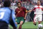 Amsterdam, 24 juni 2000   Euro 2000
Portugal-Turkije, eindstand 2-0
Nuno Gomes, de man van de twee doelpunten
Europees Kampioenschap Voetbal 2000