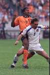 Amsterdam 11 juni 2000
Nederland-Tjechie 1-0 tijdens EK
Kluivert in duel met Nemec
Europees Kampioenschap Voetbal 2000
