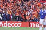 Rotterdam, 25 juni 2000   Euro 2000
Nederland-Yougoslavie, eindstand 6-1
4 doelpunten Patrick kluivert 
Patrick Kluivert blij mooie aktie juichfoto
Europees Kampioenschap Voetbal 2000