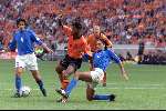 Amsterdam 29 juni 2000
Nederland-Italie 0-0 euro 2000
1e penalty. Patrick Kluivert en Alessandro Nesta
Europees Kampioenschap Voetbal 2000