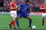 Rotterdam16 juni 2000 Euro 2000
Nederland-Denemarken, eindstand 3-0
Patrick Kluivert contra Thomas Gravesen
Europees Kampioenschap Voetbal 2000