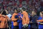 Doelpunten: Patrick kluivert, Ronald de Boer en Boudewijn Zenden
Rotterdam16 juni 2000 Euro 2000
Nederland-Denemarken, eindstand 3-0
Blijdschap na afloop bij o.a. Edwin v d Sar, Pierre v Hooydonck en Johan Neeskens Boudewijn Zenden
Europees Kampioenschap Voetbal 2000